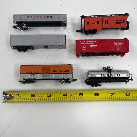 N Scale 1:160 Model Train Lot 6 Rolling Stock Cars Mixed Railroads Vintage