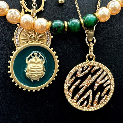Fashion Necklace Jewelry Lot Gold Tone Silver Tone Beaded Pendants Lot of 20