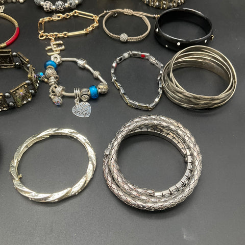 Vintage & Modern Costume Jewelry Lot 25+ Bracelets Bangles Cuffs Charms Beaded