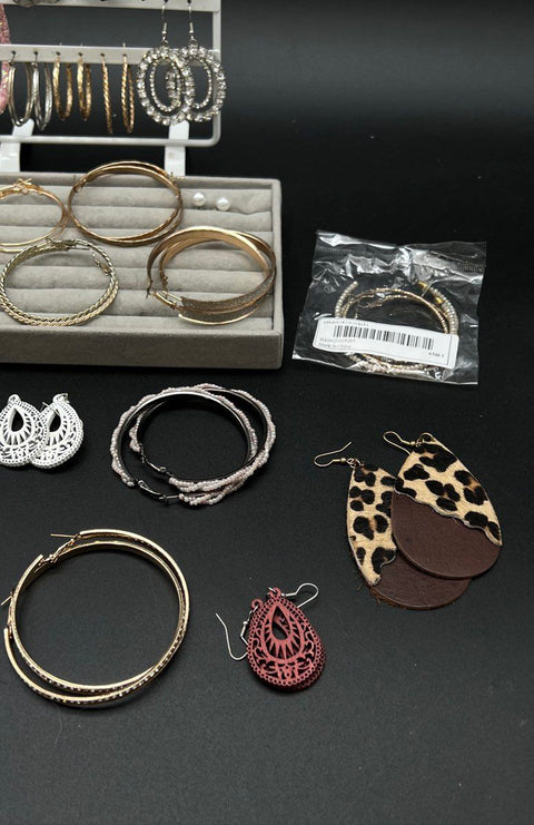 Fashion Earring Jewelry Lot 30 Pairs Gold Silver Tone Hoops Dangles Boho Style