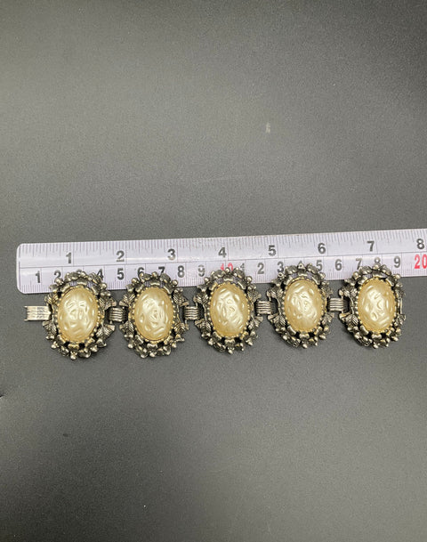 Vintage 1960s Chunky Repousse Faux Pearl Silver Tone Baroque Link Bracelet 7.5"