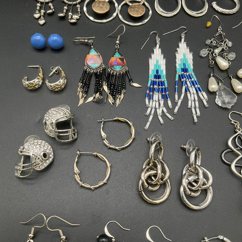 Vintage Modern Earring Jewelry Lot 23 Pairs Hoops Dangles Beaded Rhinestone
