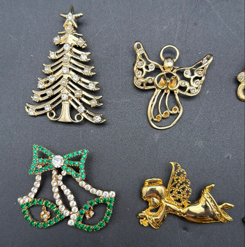 Vintage Christmas Costume Jewelry Lot 14 Pc Monet Avon Brooches Pins Trees