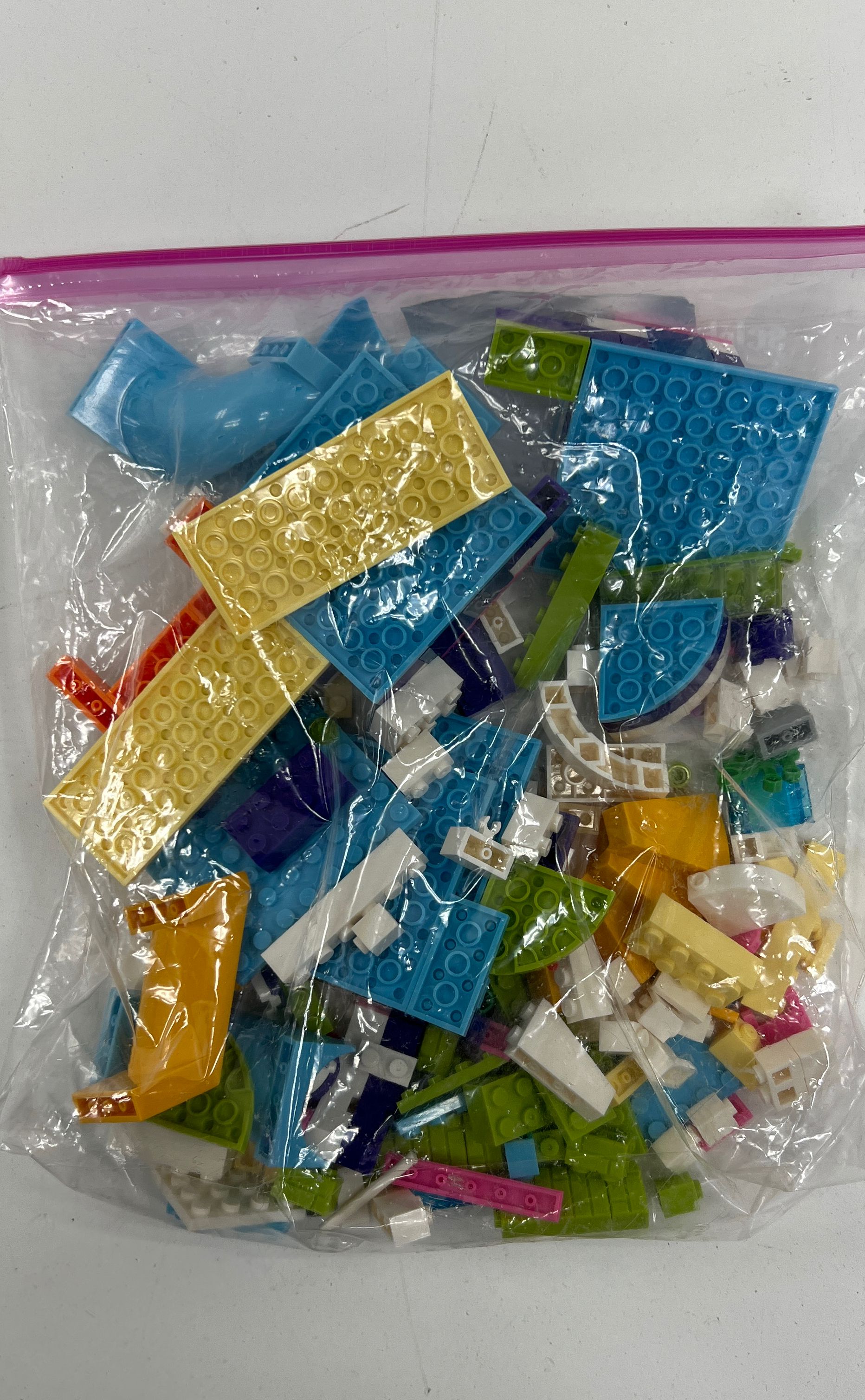 LEGO Friends BrickMaster "Treasure Hunt" Read Build Play & Assorted Bricks Lot