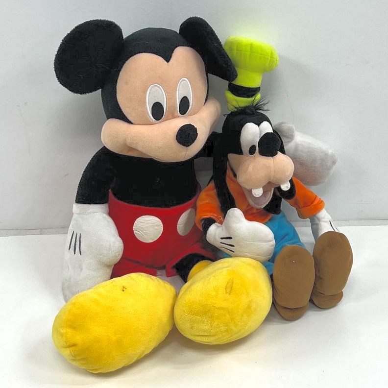 Collectible Disney Mickey Mouse & Goofy Stuffed Plush Toys Lot of 2