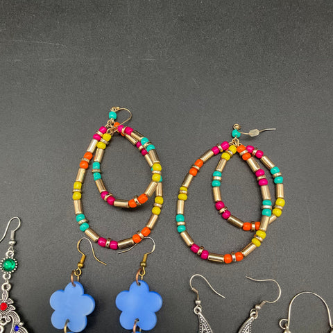 Fashion Costume Jewelry Lot 18 Pairs Novelty Chickens Beaded Hoops Statement