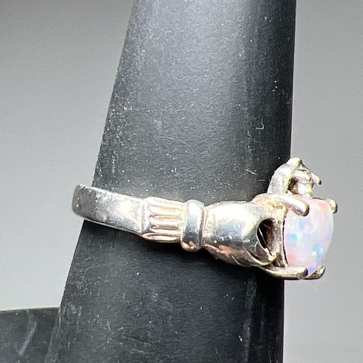 925 Sterling Silver Opal Claddagh Ring Size 5.5 2.19g