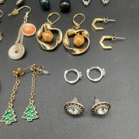 Fashion Jewelry Lot of 22 Pairs Mixed Earrings Hoops Dangles Studs Rhinestone