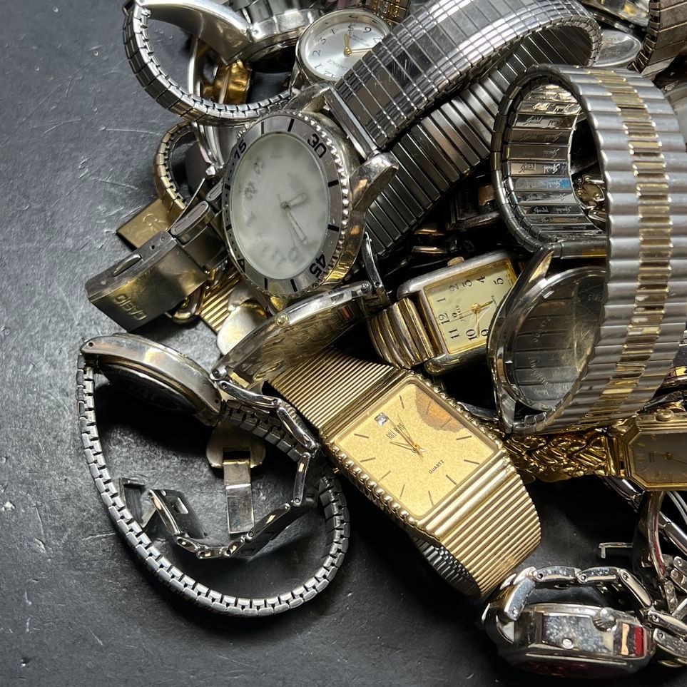 Lot of Assorted Styles Metal Banded Watches For Parts or Repair