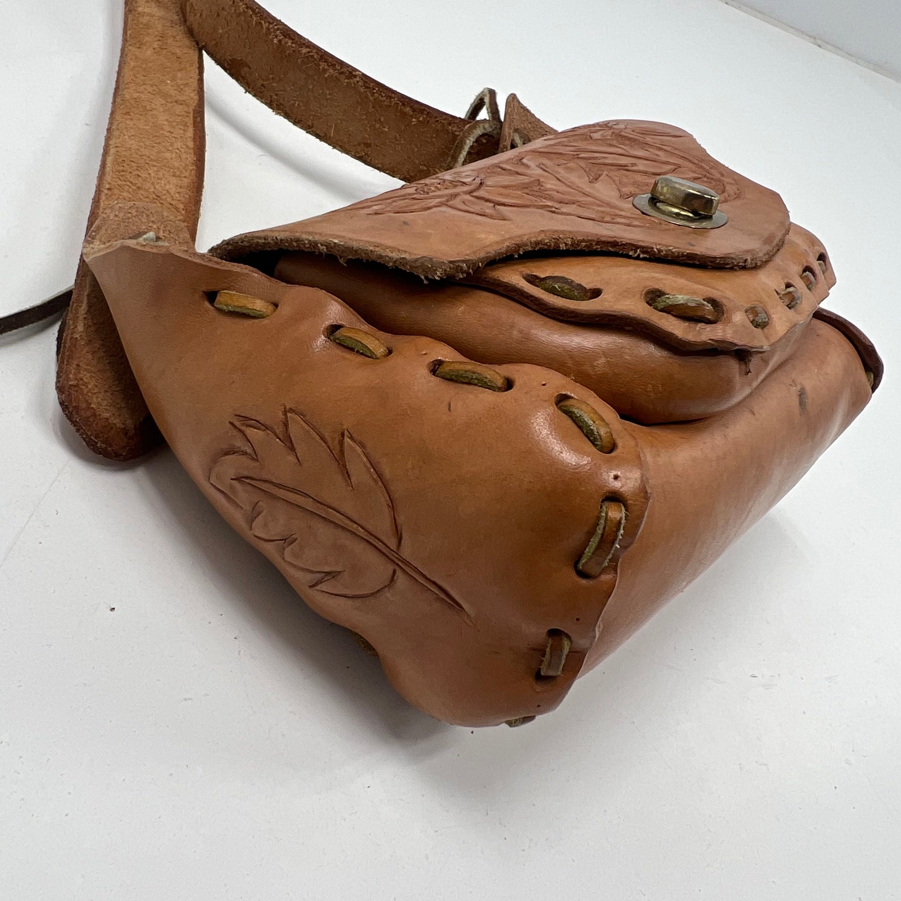 Vintage 70s Tooled Leather Floral Boho Hippie Mini Crossbody Purse Bag Brown