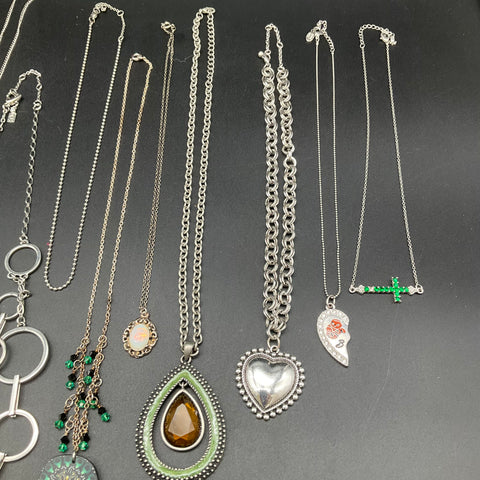 Fashion Costume Jewelry Lot 0.7 Lbs Mixed Silver Tone Necklaces Pendants