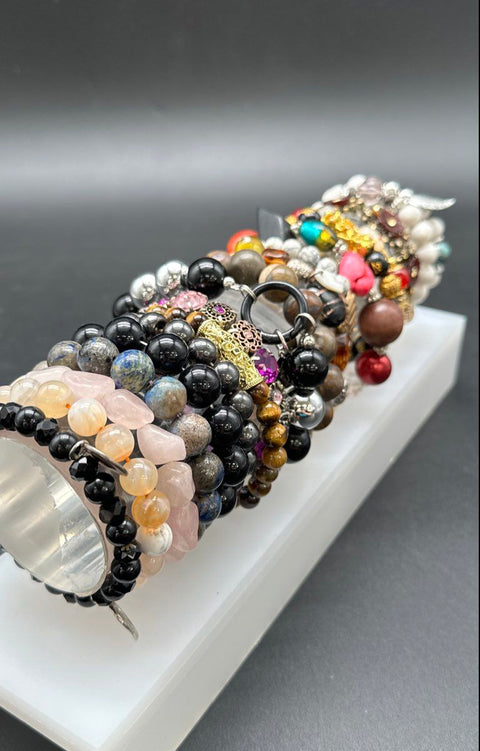 Beaded Fashion Bracelet Jewelry Lot of 20 Stone Crystal Boho Charms Stretch