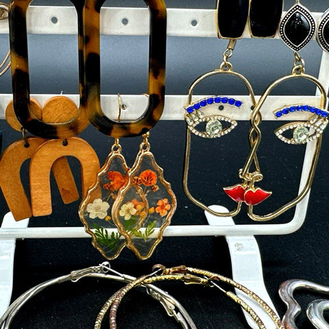 Costume Jewelry Earring Lot 30 Pairs Hoops Drops Studs Boho Retro Novelty
