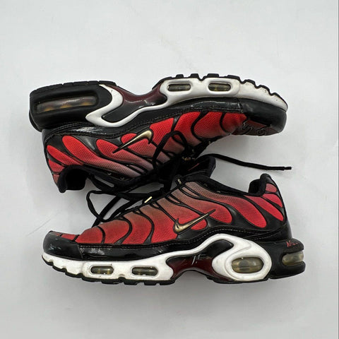 Nike Air Max Plus Red Black Gradient Gold Swoosh Running Shoes Size 8.5
