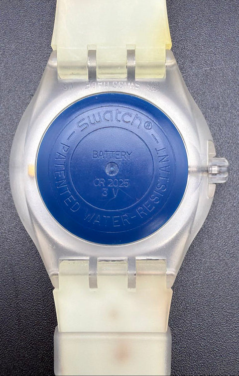 Vintage 2004 Swatch Swiss Quartz Watch Blue Dial AM/PM Indicator Dotted Strap