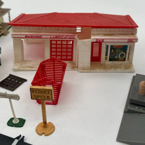 Country Life Farm Playset Lot Plastic Buildings Train Locomotive Track 25pc