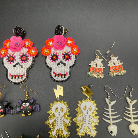 Halloween Spooky Costume Jewelry Lot 16 Pairs Earrings Skulls Skeletons Bats
