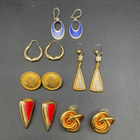 Vintage Gold Tone Costume Jewelry Lot 0.3 lb Necklaces Earrings Enamel Pieces