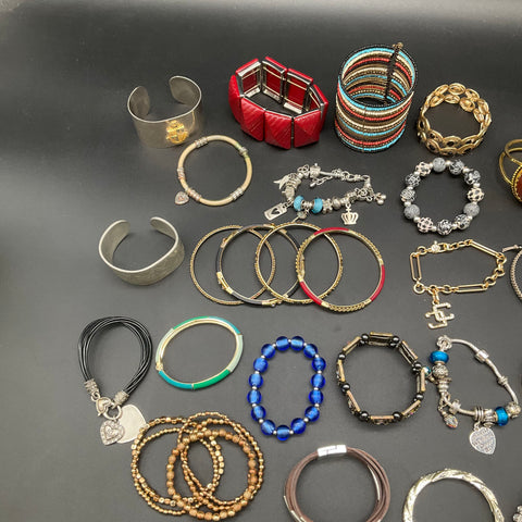 Vintage & Modern Costume Jewelry Lot 25+ Bracelets Bangles Cuffs Charms Beaded
