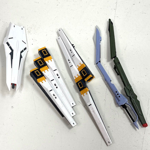 Gundam Action Figure Lot Mixed Mobile Suits 4 Figures Accessories Parts