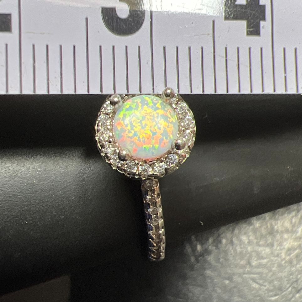 925 Sterling Silver Round Opal Ring Size 7 2.25g