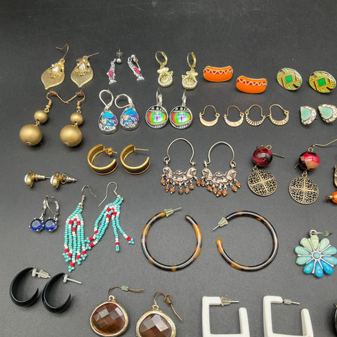 Mixed Costume Fashion Earrings Jewelry Lot 60 Pairs Vintage to Modern Styles