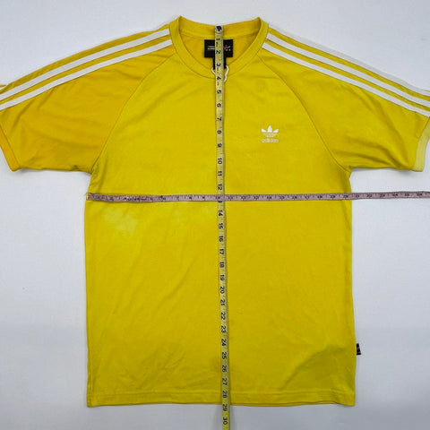 Adidas Men's Yellow Hu Holi Knit Tee T-Shirt Size M CW9102