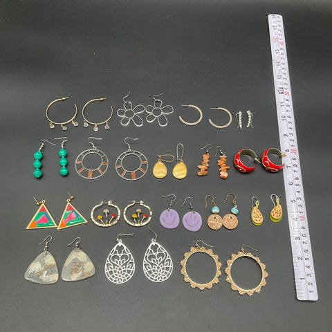 Fashion Jewelry Earring Lot 15 Pairs Vintage & Modern Hoops Drops Resin Shell