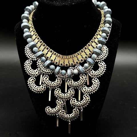 Vintage Sarah Coventry Jewelry Lot 5pc Bib Necklace Brooches Stud Earrings