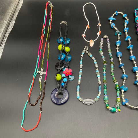 Mixed Fashion Jewelry Necklace Lot 0.94 Lbs Beaded Shell Cross Pendant 13 Pc