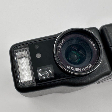 Vintage Nikon Coolpix 950 Digital Swivel Camera 8MB CF Card Case Tested Works
