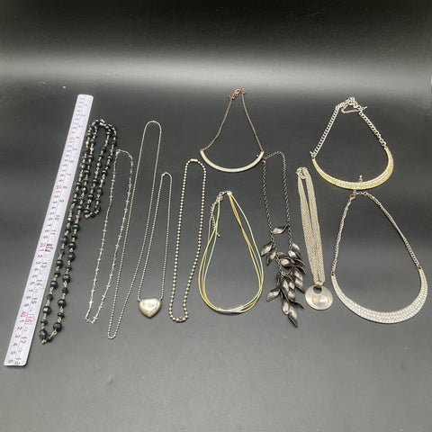 Fashion Costume Jewelry Lot of 11 Necklaces Rhinestone Heart Pendant Beaded