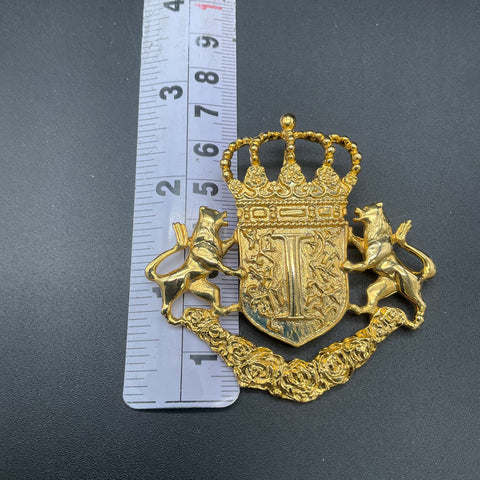 Vintage Ivana Crest Brooch Gold Tone Crown Lion Shield Rose Pin With Box