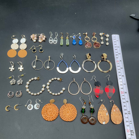 Fashion Costume Jewelry Lot 25 Pairs Earrings Boho Rattan Cork Pearl Statement