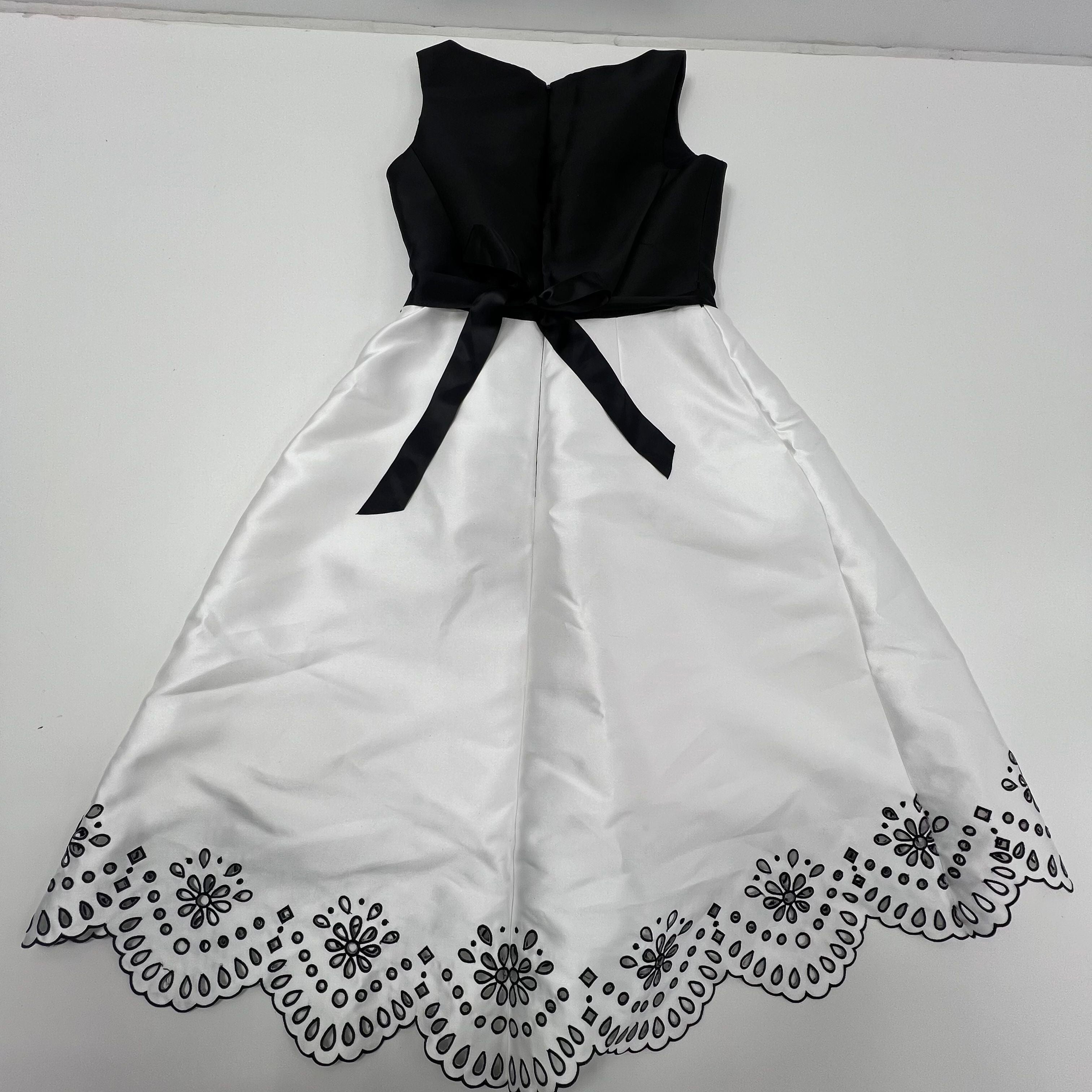 Rickie Freeman Teri Jon White Black Formal Knee Length Dress Embellish Belt SZ 2