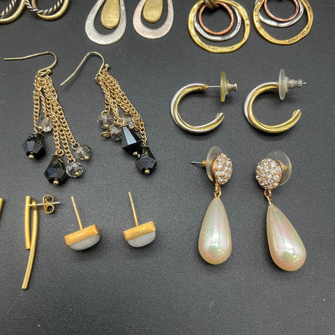 Fashion Jewelry Earrings Lot of 14 Pairs Mixed Styles Hoops Dangles Studs