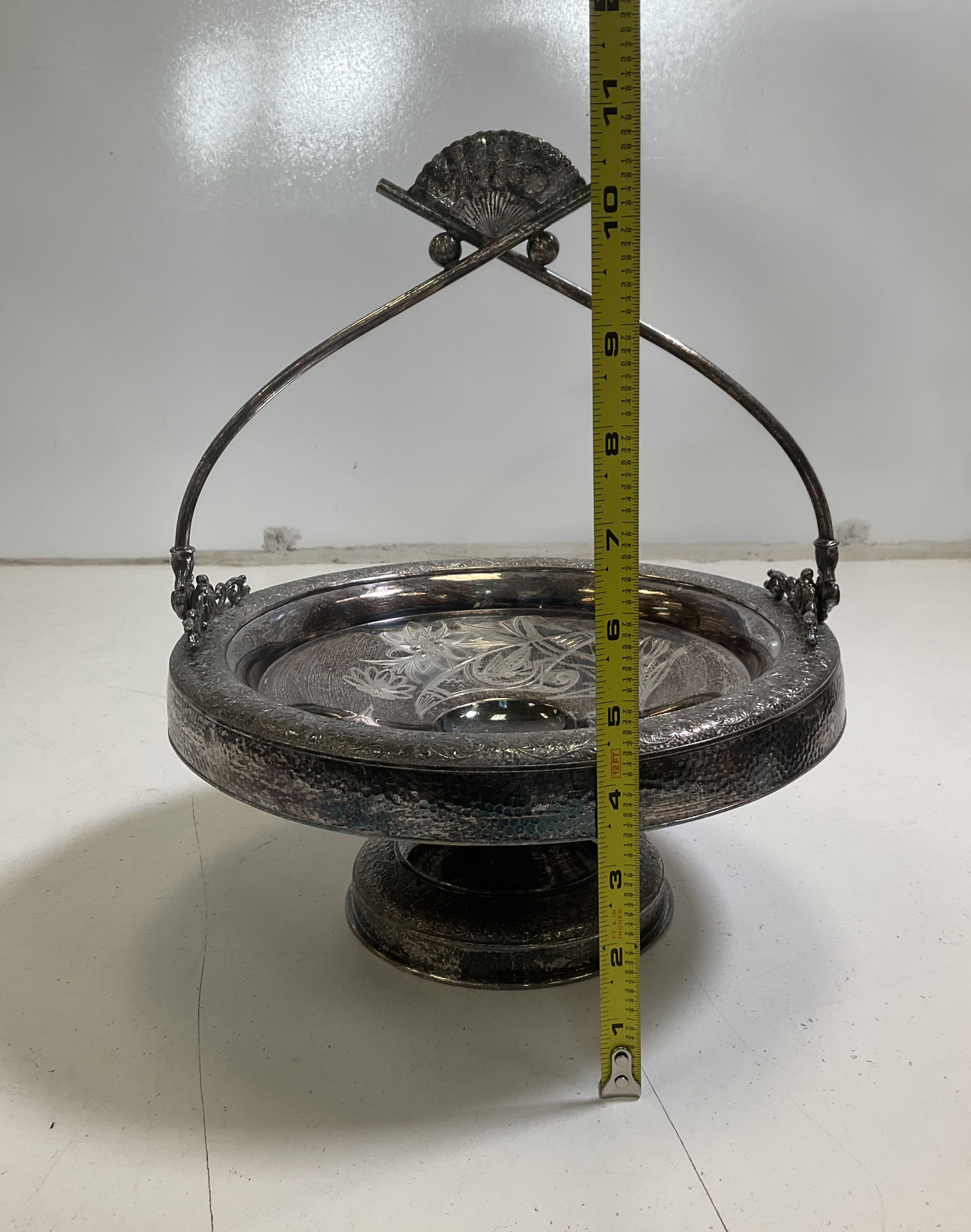 Antique Holmes & Edwards 1013 Silverplate Etched Floral Brides Basket Centerpi