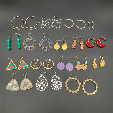 Fashion Jewelry Earring Lot 15 Pairs Vintage & Modern Hoops Drops Resin Shell