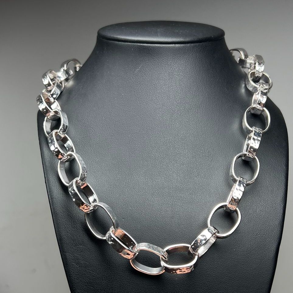 Talbots Silver Tone Chunky Hammered Rolo Link Chain Toggle Necklace 20 Inch