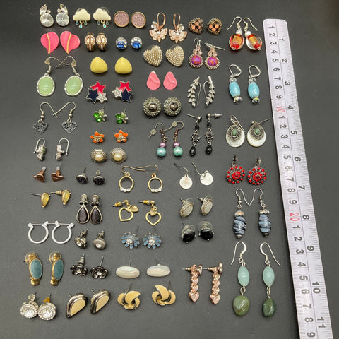 Non-Precious Metal Earrings Costume Jewelry Lot 0.4 Lbs Vintage to Modern