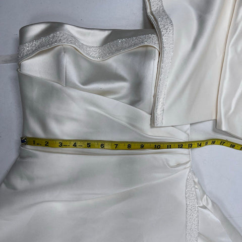 Private Collection Women's Ivory Strapless Lace Up Wedding Dress Sz 8 Vintage