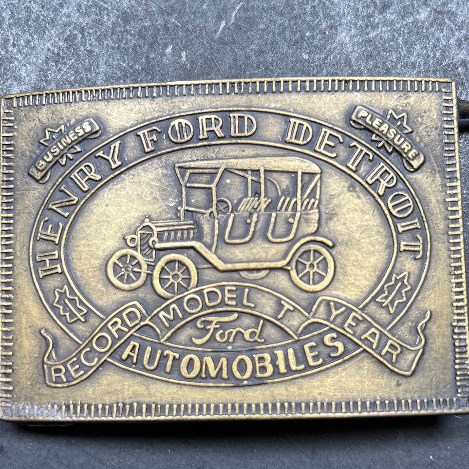 Vintage Henry Ford Detroit Automobiles Record Model T Year Belt Buckle