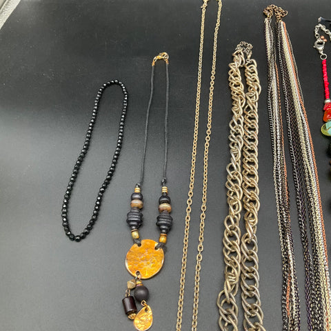 Fashion Jewelry Lot of 12 Necklaces Hearts Beaded Boho Contemporary Pendants