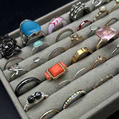 Mixed Costume Fashion Rings Lot of 40 Silver Gold Tone Statement Bands Whimsical