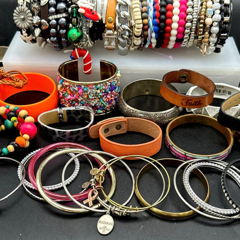 Mixed Fashion Bracelet Lot 45 Pcs Costume Bangles Cuffs Beaded Leather Charms