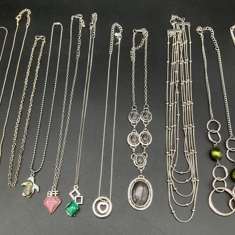 Vintage to Modern Mixed Costume Jewelry Necklace Lot 15 Pcs Bib Pendant Chain