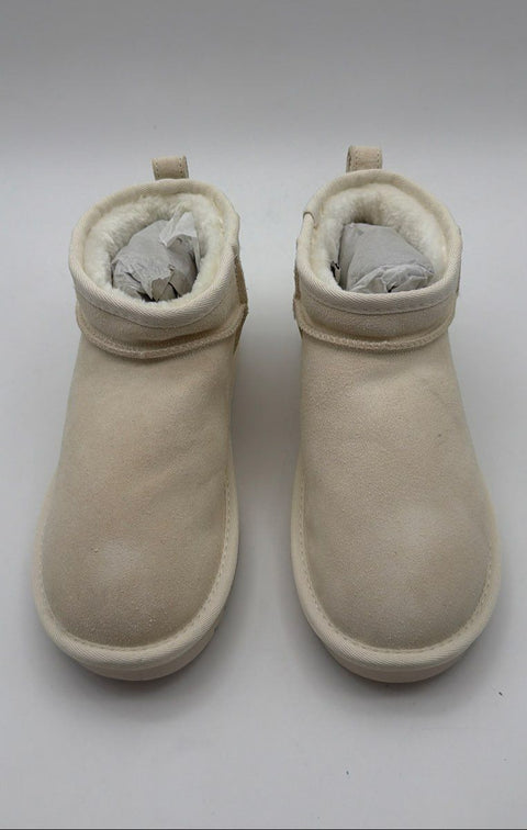 Cushionaire Hippie Cream Genuine Suede Water Repellent Boots Women's Size 8.5