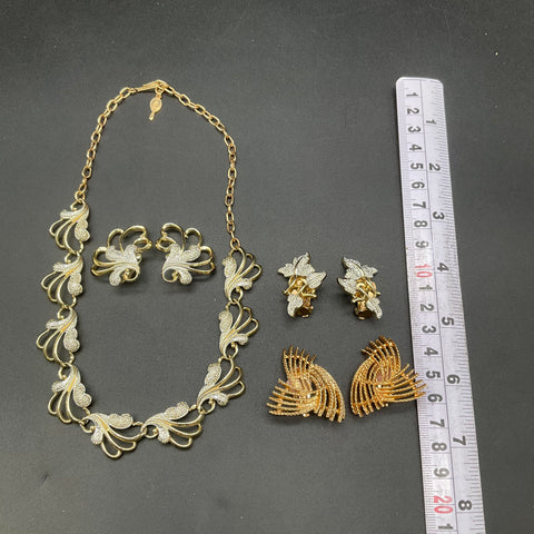 Vintage Sarah Coventry Jewelry Lot of 4 Gold Tone Necklace Clip-On Earrings