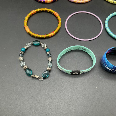 Modern Fashion Bracelet Lot Paracord Fabric Wrapped Bangles Beaded Metal 27pc