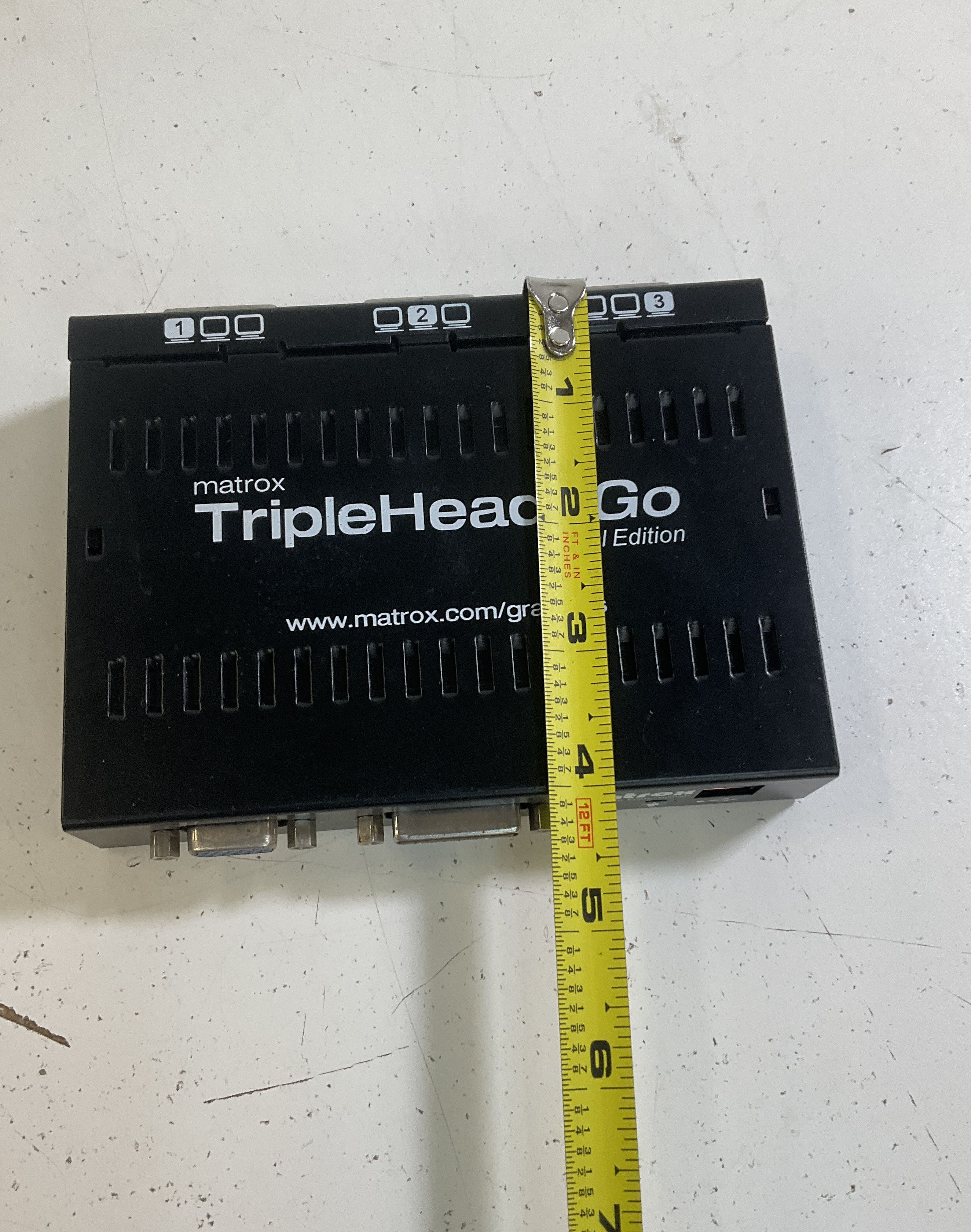 Matrox TripleHead2Go Digital Edition Graphics Expansion Module 3 Monitor Adapter